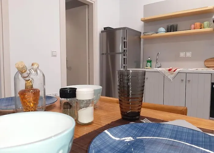 Bright Town House Apartment *