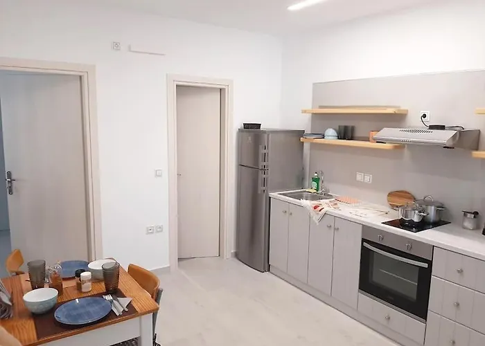 Bright Town House Apartment